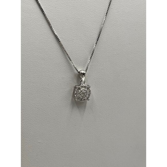 Helzberg Diamonds Sterling Silver CZ Round Cluster Pendant Necklace NWT - Picture 8 of 8